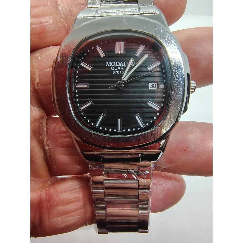 Modaiya Date Men's 6701GA Watch